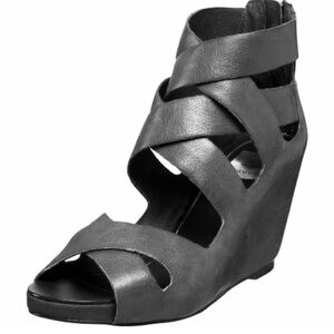 Dolce Vita Pela wedge platform sandals